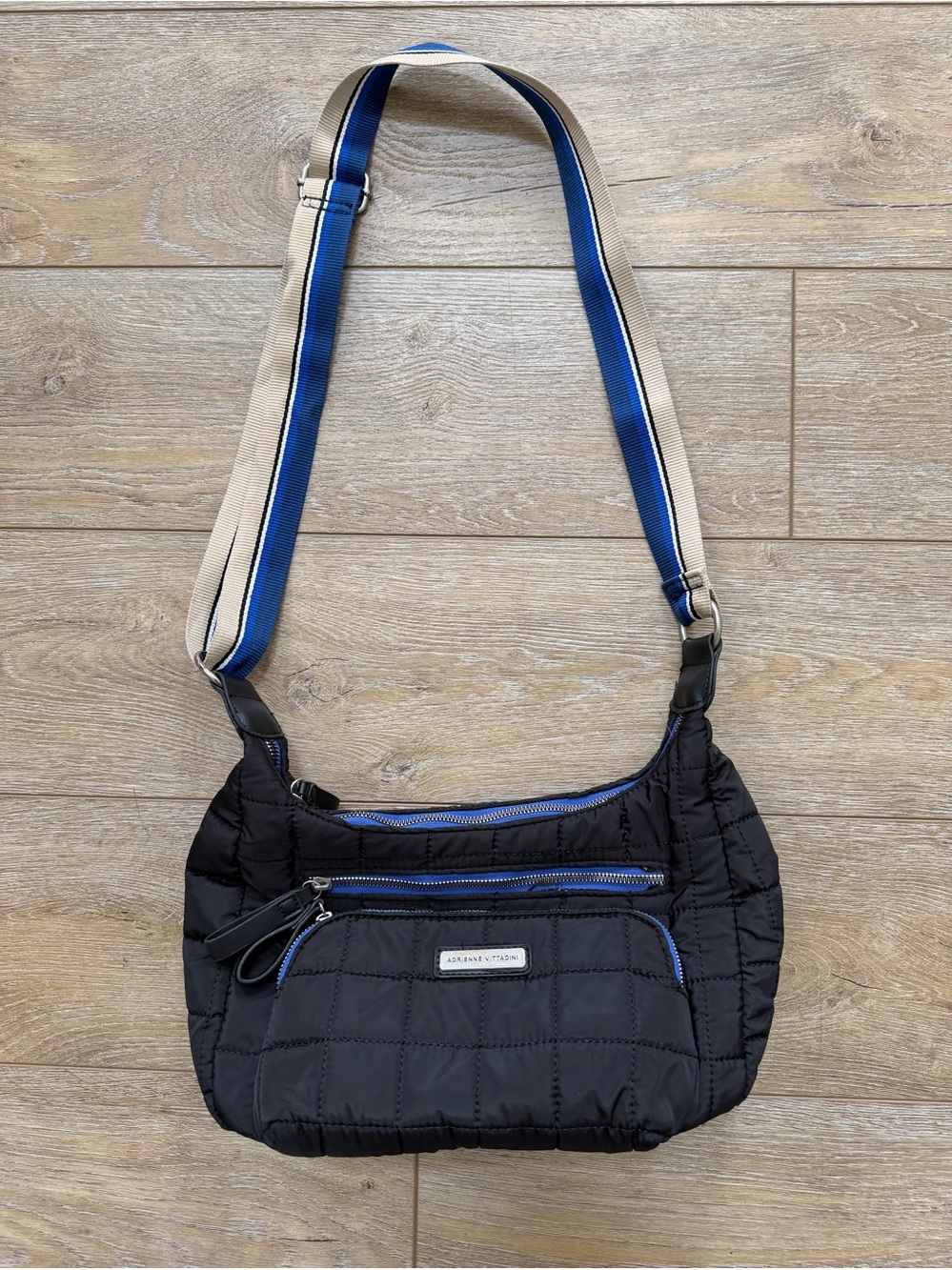 Adrienne Vittadini quilted Black Puffer nylon crossbody‎ bag Travel Casual